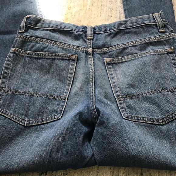 Old Navy Boys Loose Fit Jeans - Picture 5 of 8